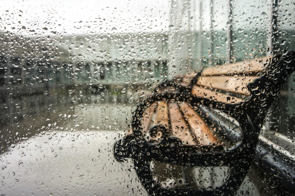 HURRICANE‑READY HOME: PLUMBING, GUTTER, MOLD & ELECTRICAL PROTECTION FOR TEXAS & FLORIDA - SOS ASSISTANCE img blog usa may 02